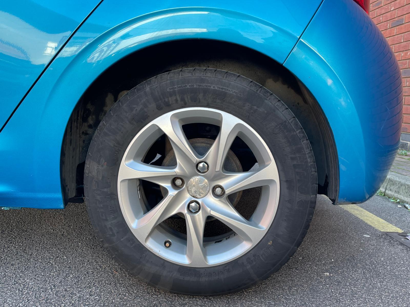 Peugeot 208 1.0 VTi Active Hatchback 5dr Petrol Manual Euro 5 (68 ps)