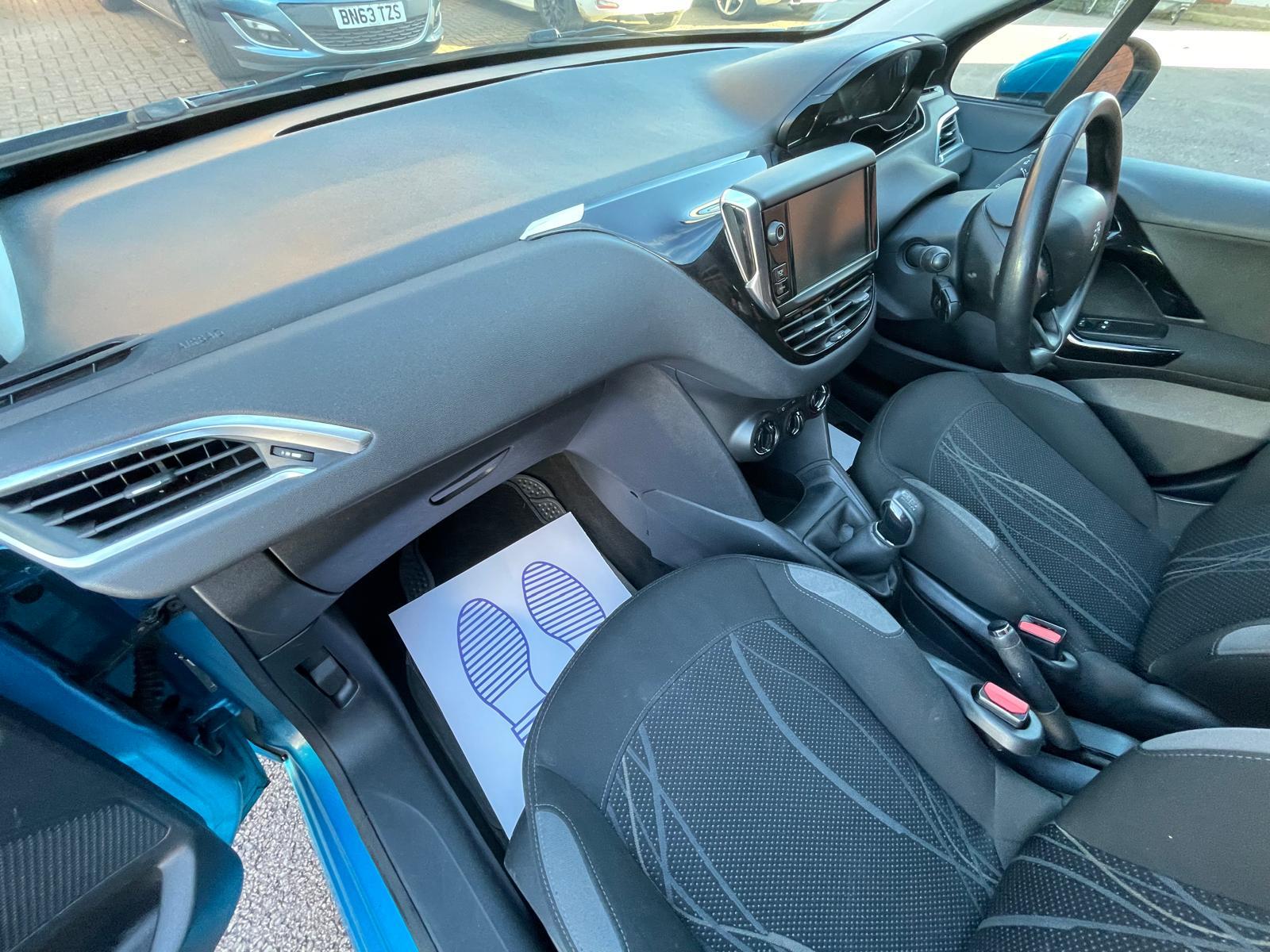 Peugeot 208 1.0 VTi Active Hatchback 5dr Petrol Manual Euro 5 (68 ps)