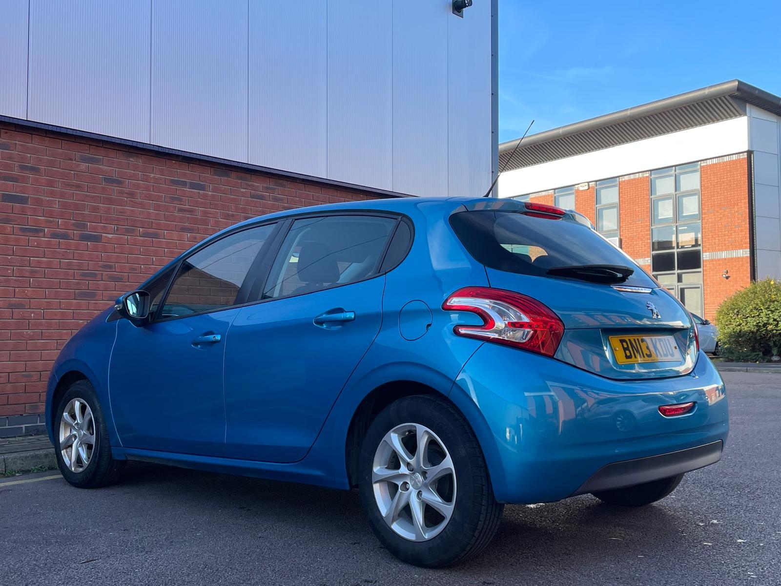 Peugeot 208 1.0 VTi Active Hatchback 5dr Petrol Manual Euro 5 (68 ps)