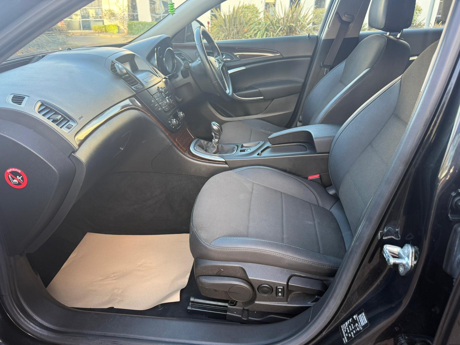 Vauxhall Insignia 2.0 CDTi SE Saloon 4dr Diesel Manual Euro 5 (130 ps)