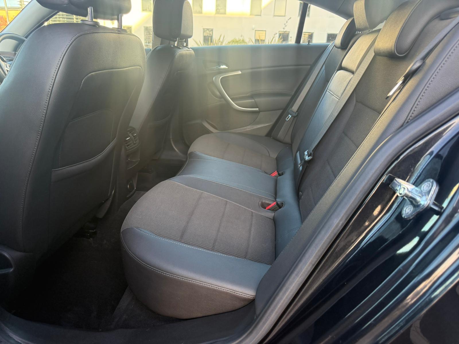 Vauxhall Insignia 2.0 CDTi SE Saloon 4dr Diesel Manual Euro 5 (130 ps)