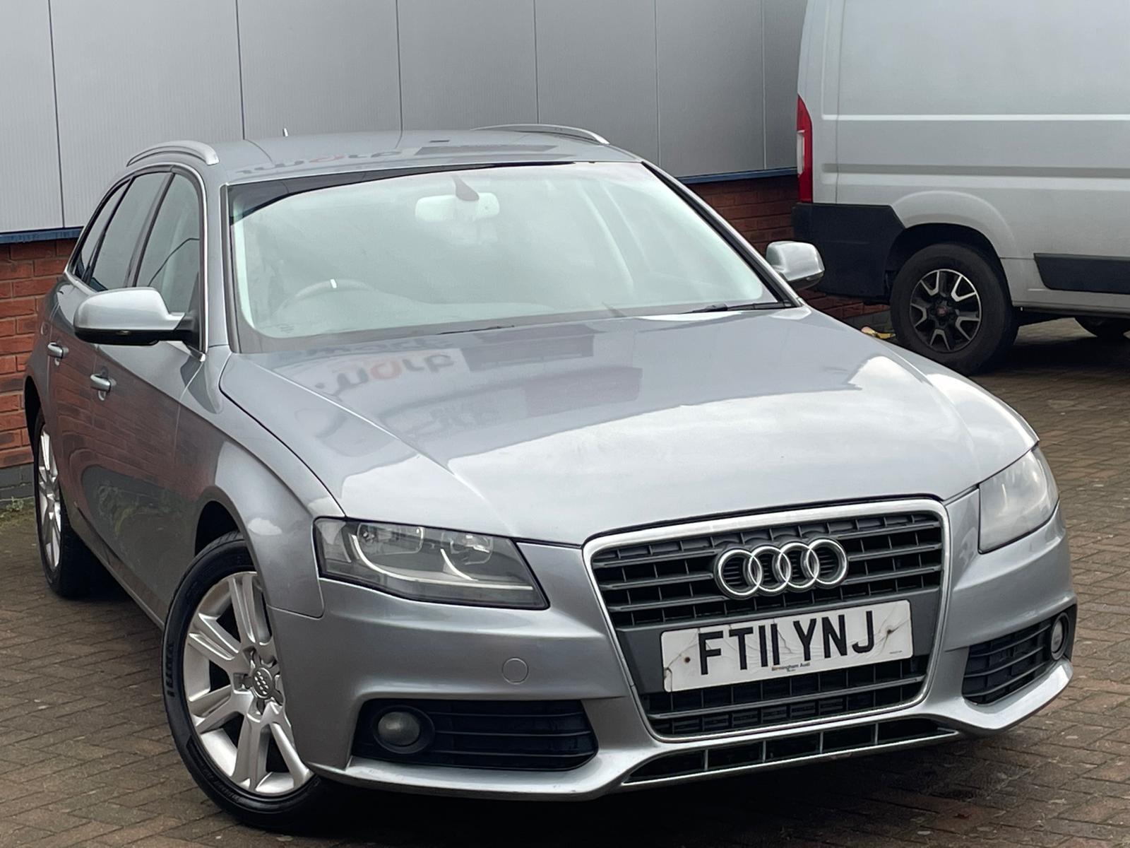 Audi A4 Avant 2.0 TDI Executive SE Estate 5dr Diesel Multitronic Euro 4 (143 ps)