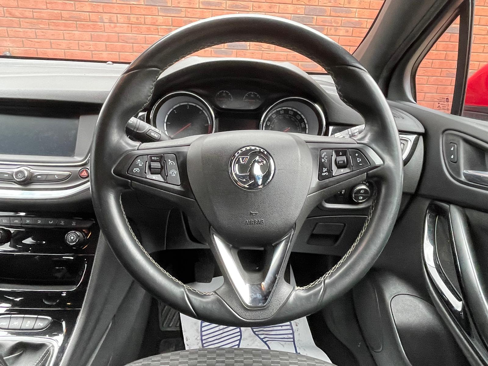 Vauxhall Astra 1.6 CDTi ecoTEC BlueInjection SRi Hatchback 5dr Diesel Manual Euro 6 (110 ps)