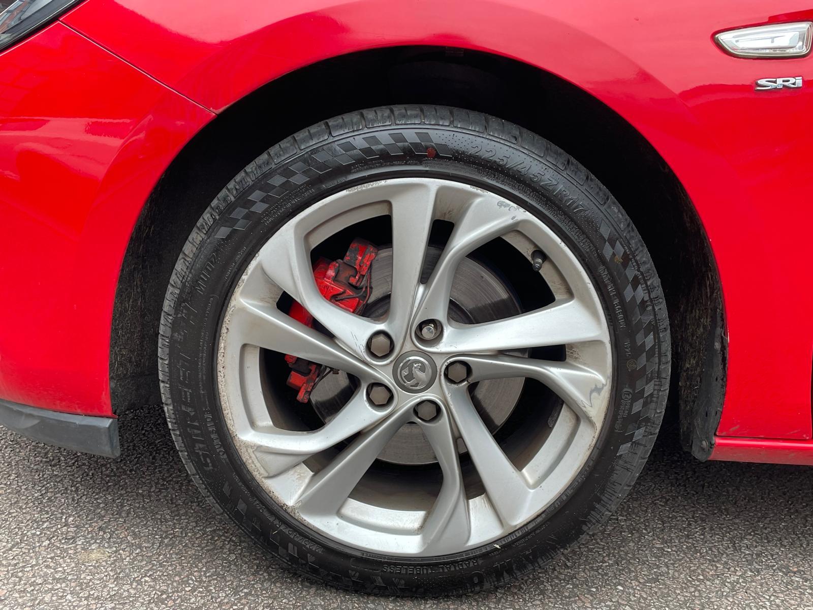 Vauxhall Astra 1.6 CDTi ecoTEC BlueInjection SRi Hatchback 5dr Diesel Manual Euro 6 (110 ps)