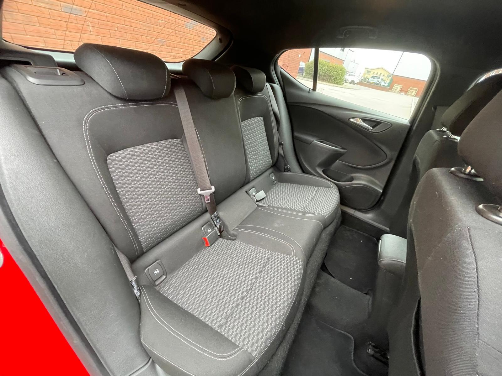 Vauxhall Astra 1.6 CDTi ecoTEC BlueInjection SRi Hatchback 5dr Diesel Manual Euro 6 (110 ps)