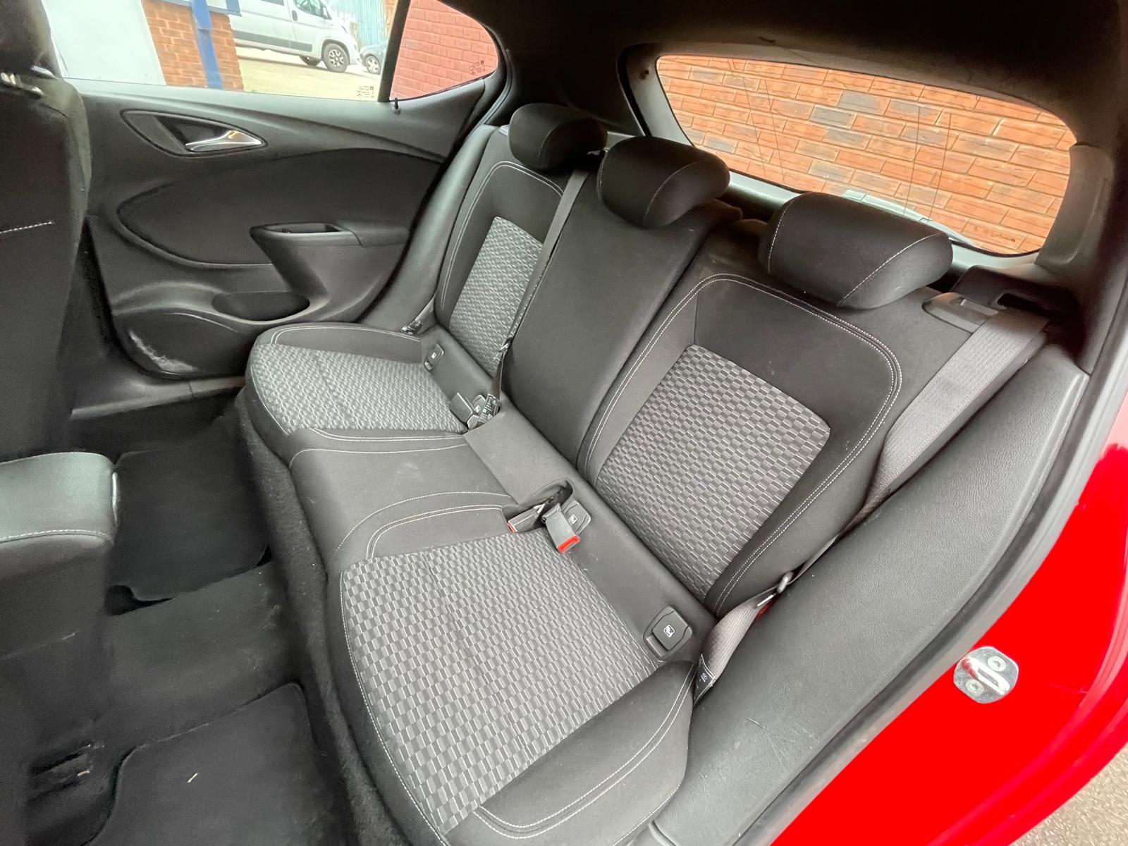 Vauxhall Astra 1.6 CDTi ecoTEC BlueInjection SRi Hatchback 5dr Diesel Manual Euro 6 (110 ps)