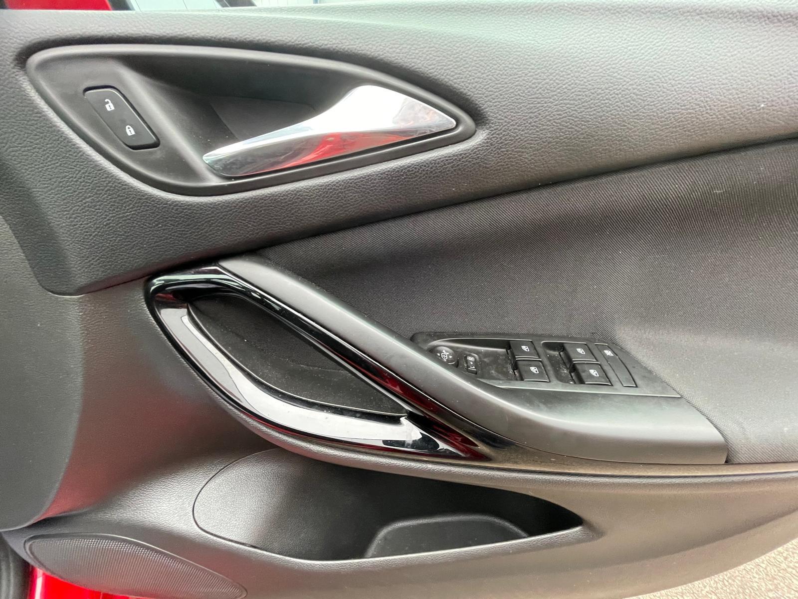 Vauxhall Astra 1.6 CDTi ecoTEC BlueInjection SRi Hatchback 5dr Diesel Manual Euro 6 (110 ps)