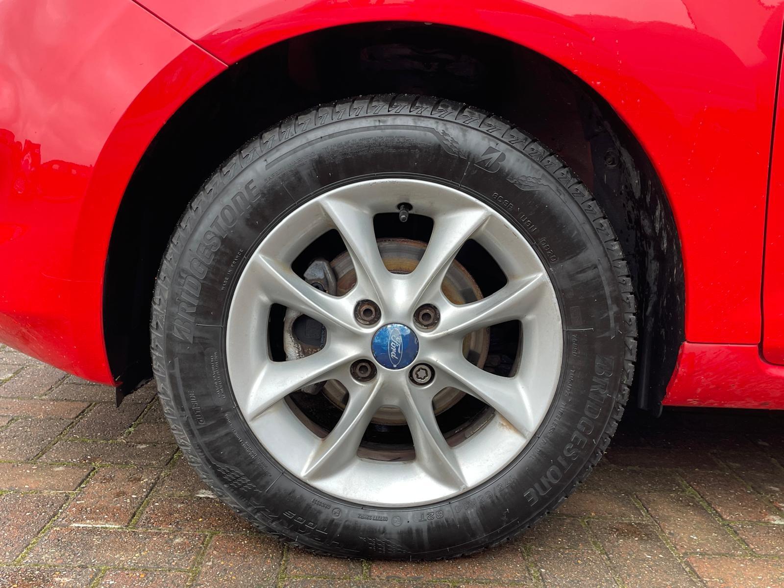 Ford Ka 1.2 Studio Hatchback 3dr Petrol Manual Euro 5 (s/s) (69 ps)