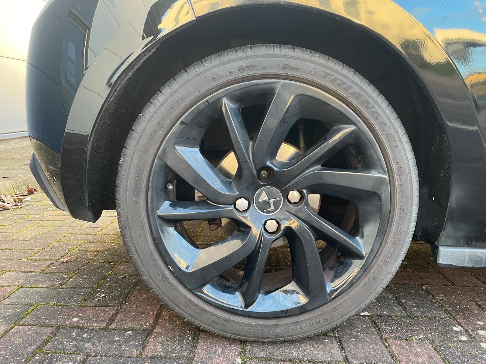 Citroen DS3 Cabrio 1.2 PureTech DStyle Plus Convertible 2dr Petrol Manual Euro 6 (s/s) (110 ps)