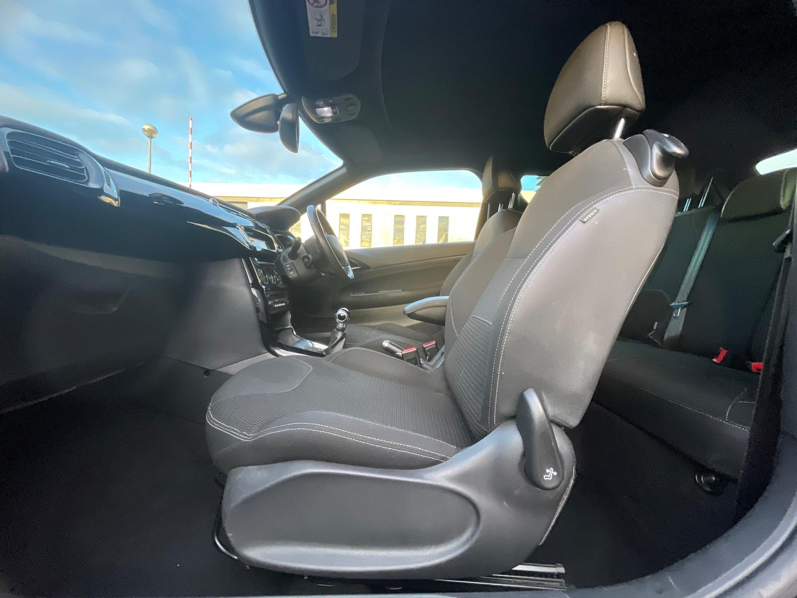 Citroen DS3 Cabrio 1.2 PureTech DStyle Plus Convertible 2dr Petrol Manual Euro 6 (s/s) (110 ps)