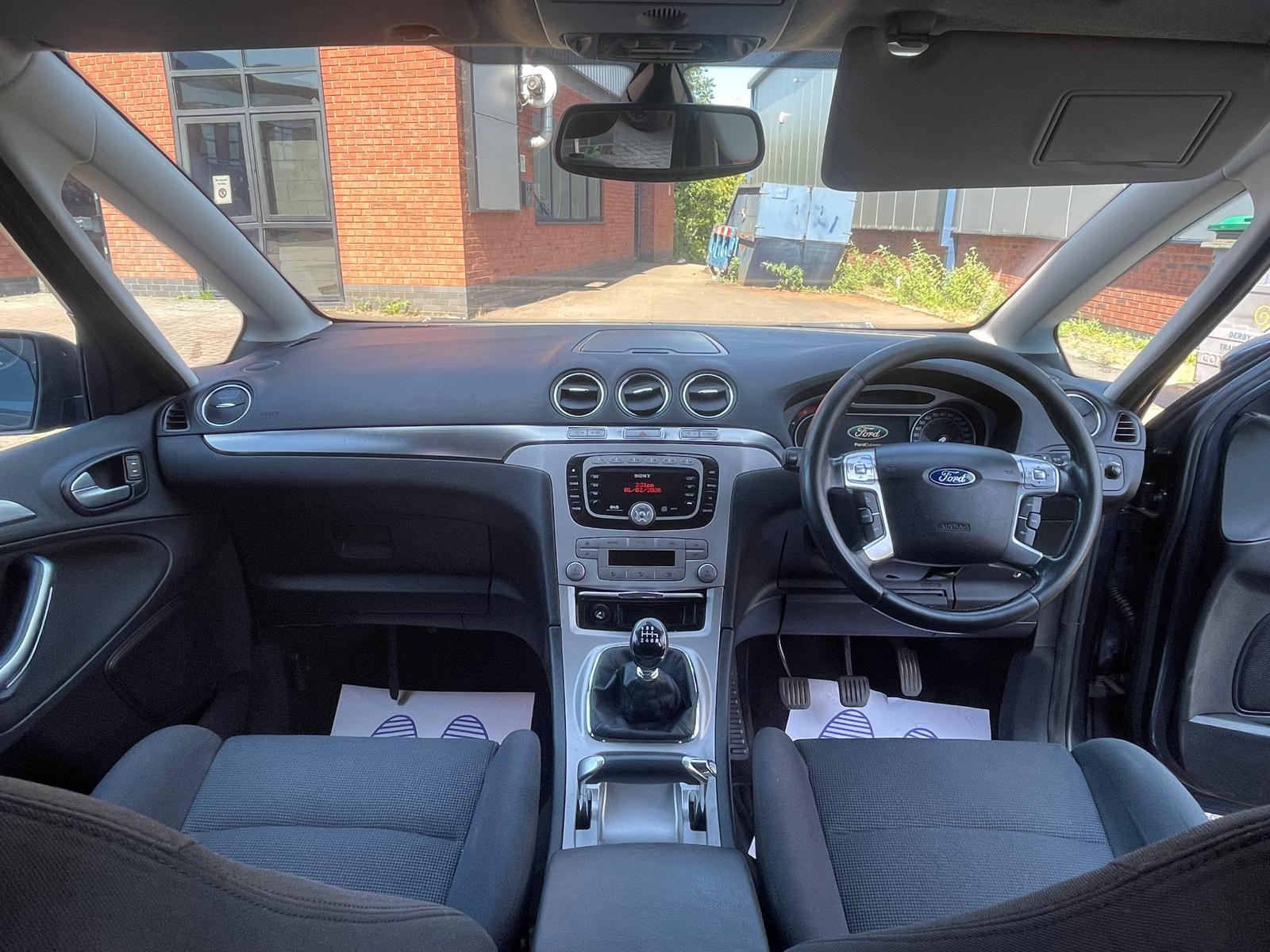 Ford S-Max 2.2 TDCi Titanium MPV 5dr Diesel Manual (176 g/km, 173 bhp)