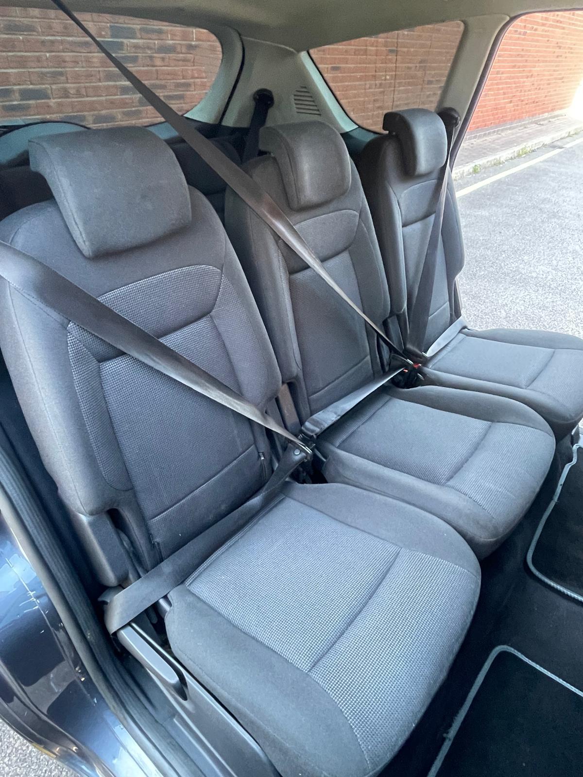 Ford S-Max 2.2 TDCi Titanium MPV 5dr Diesel Manual (176 g/km, 173 bhp)