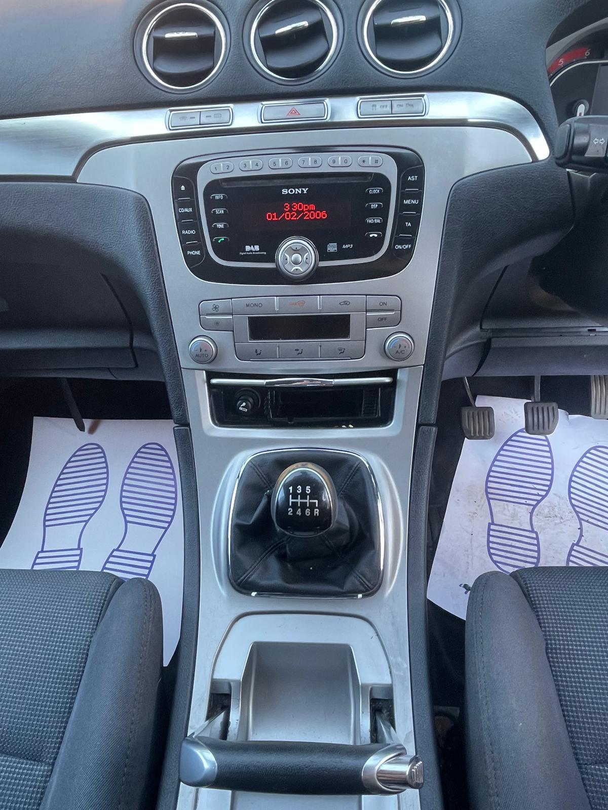 Ford S-Max 2.2 TDCi Titanium MPV 5dr Diesel Manual (176 g/km, 173 bhp)