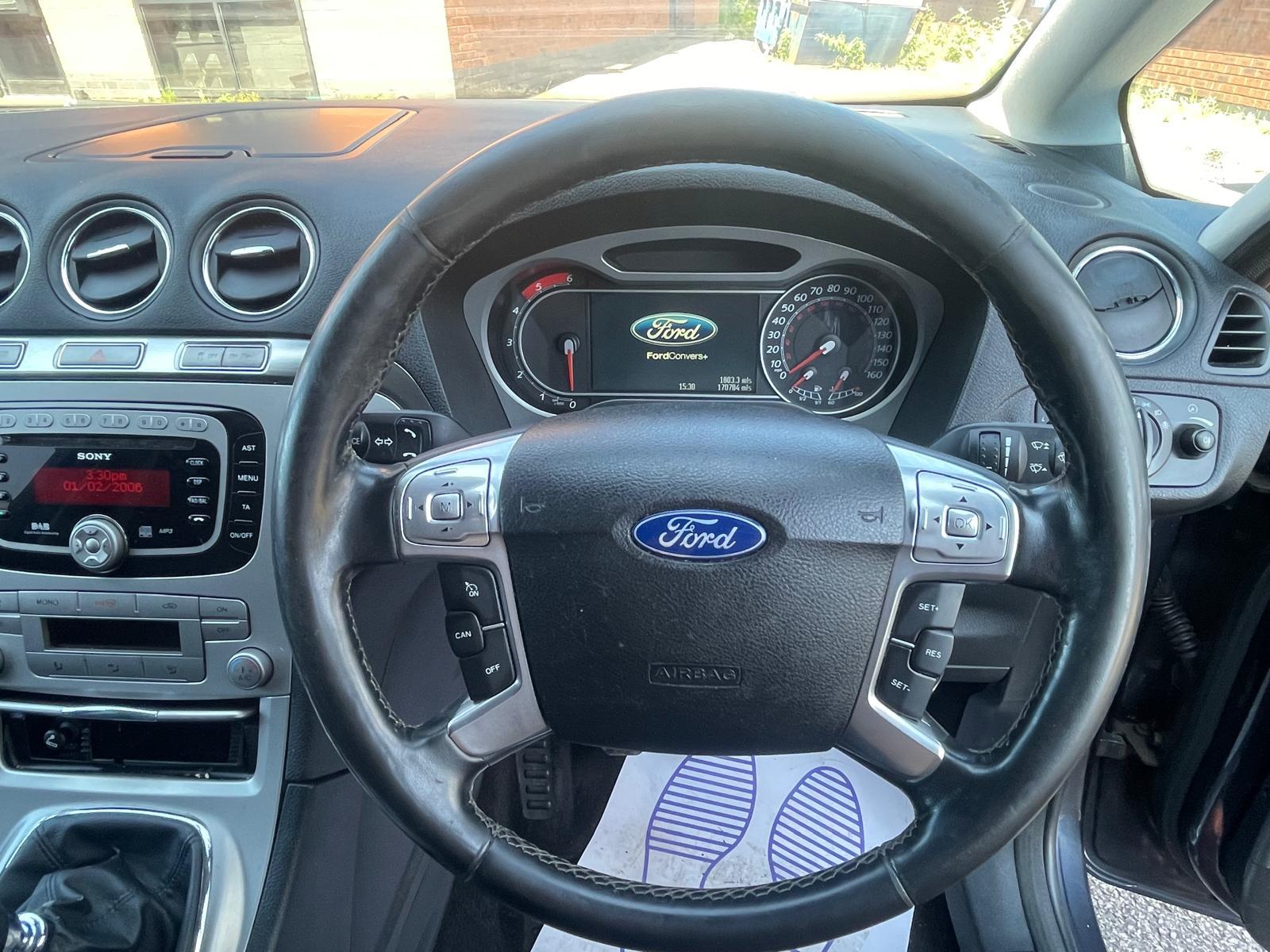 Ford S-Max 2.2 TDCi Titanium MPV 5dr Diesel Manual (176 g/km, 173 bhp)