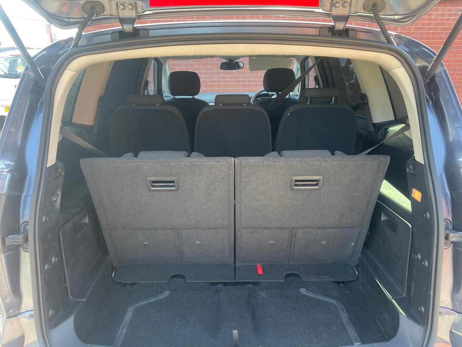 Ford S-Max 2.2 TDCi Titanium MPV 5dr Diesel Manual (176 g/km, 173 bhp)
