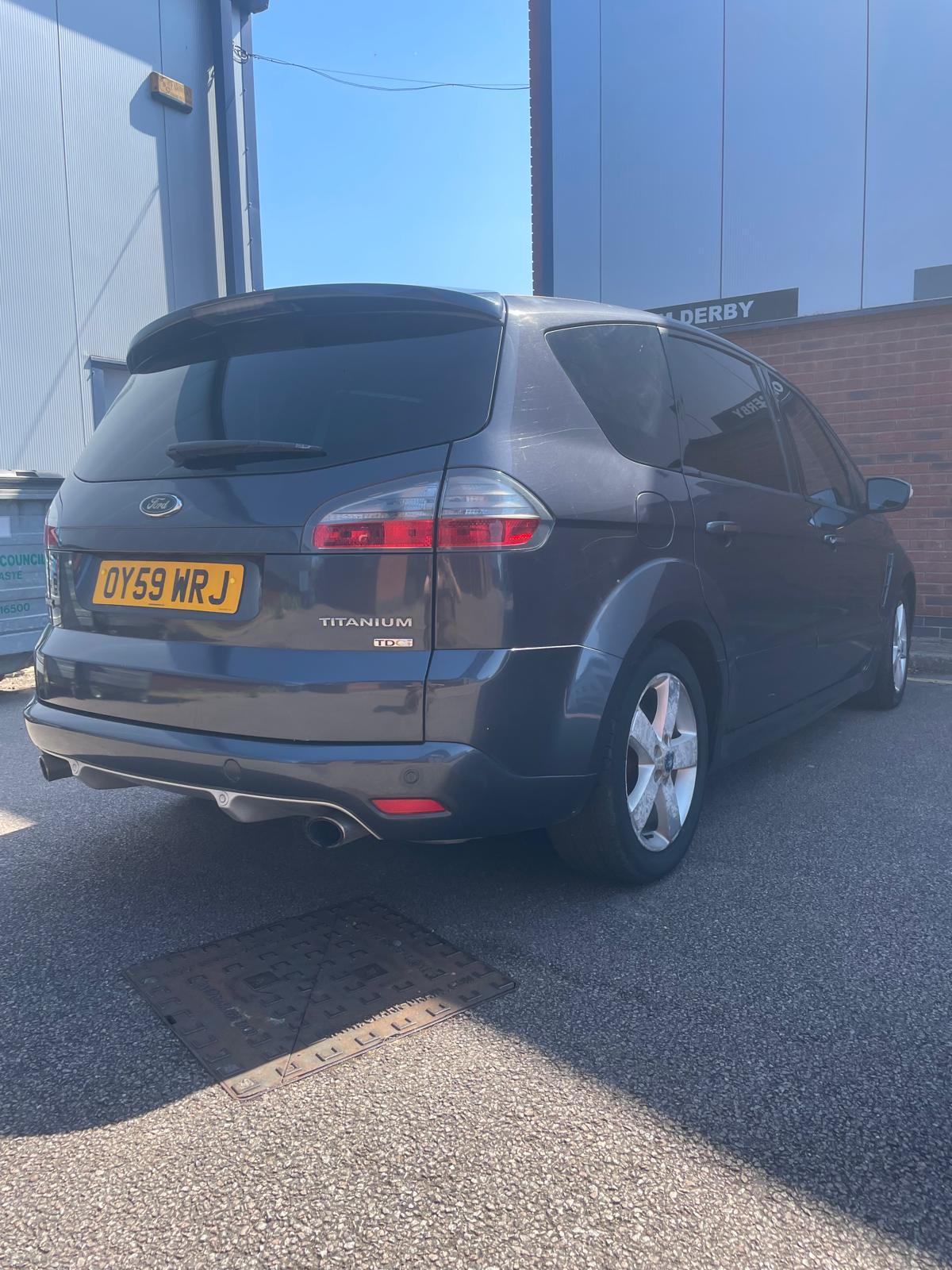 Ford S-Max 2.2 TDCi Titanium MPV 5dr Diesel Manual (176 g/km, 173 bhp)