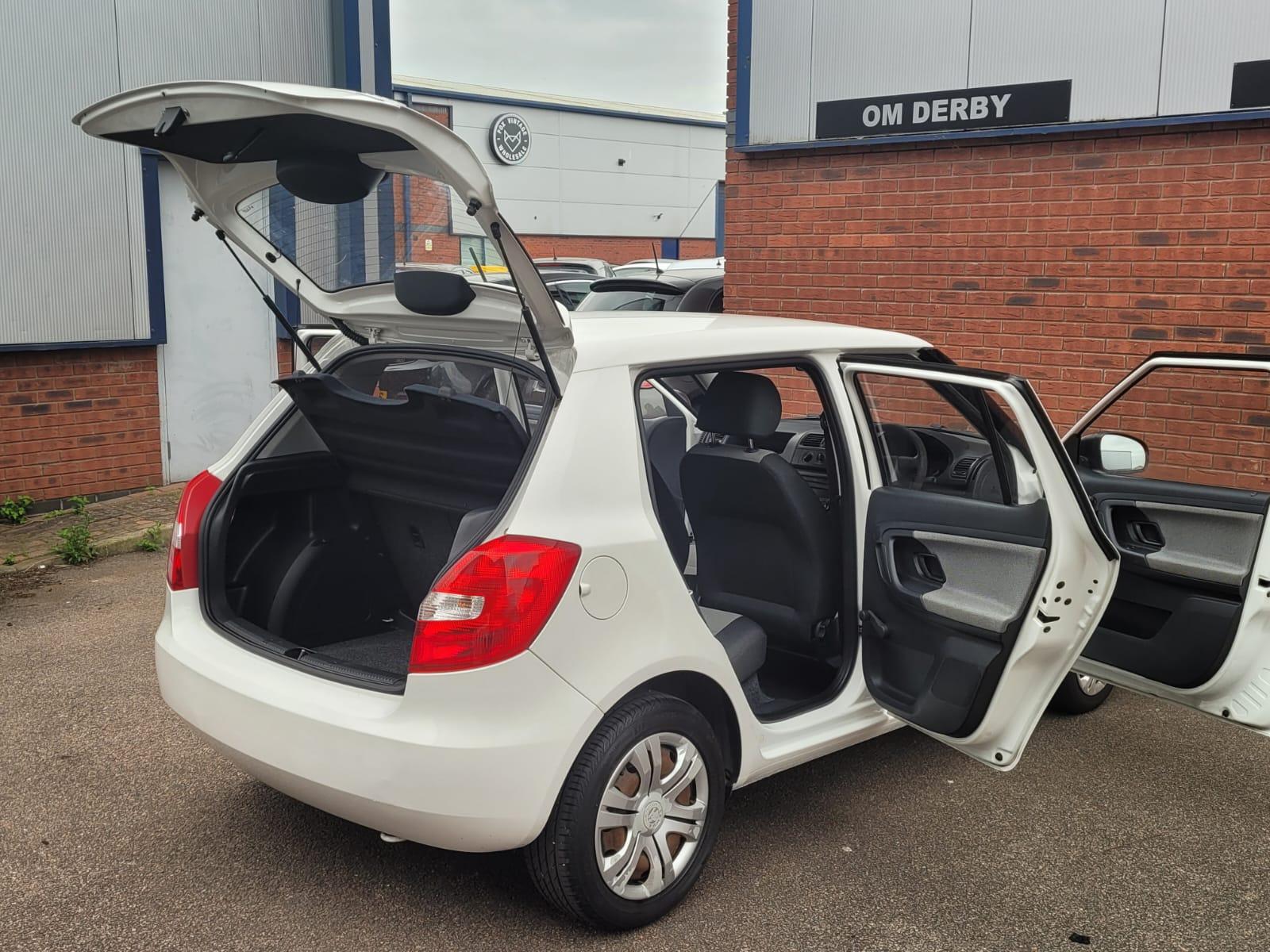 Skoda Fabia 1.2 S Hatchback 5dr Petrol Manual Euro 5 (60 ps)