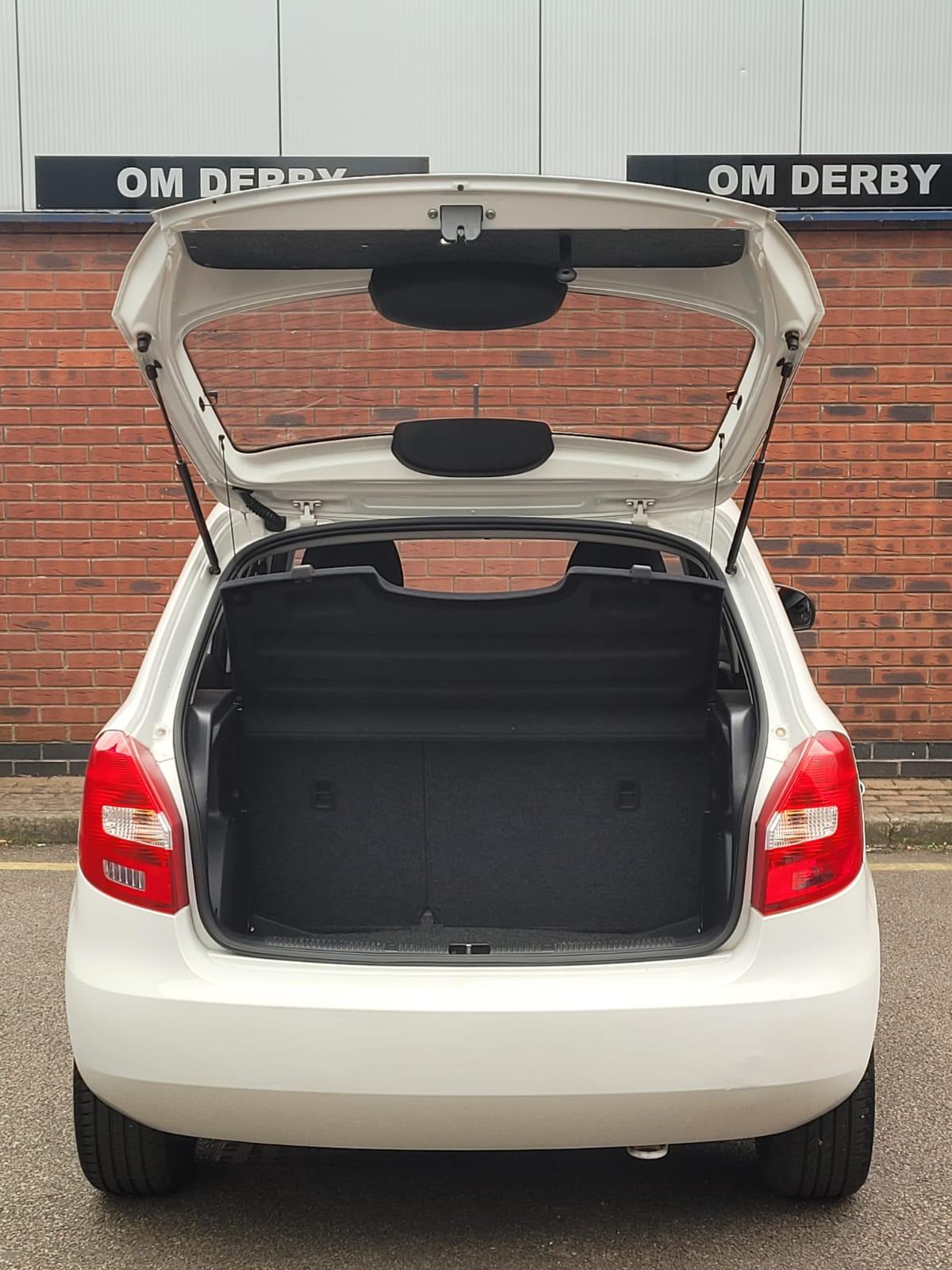 Skoda Fabia 1.2 S Hatchback 5dr Petrol Manual Euro 5 (60 ps)