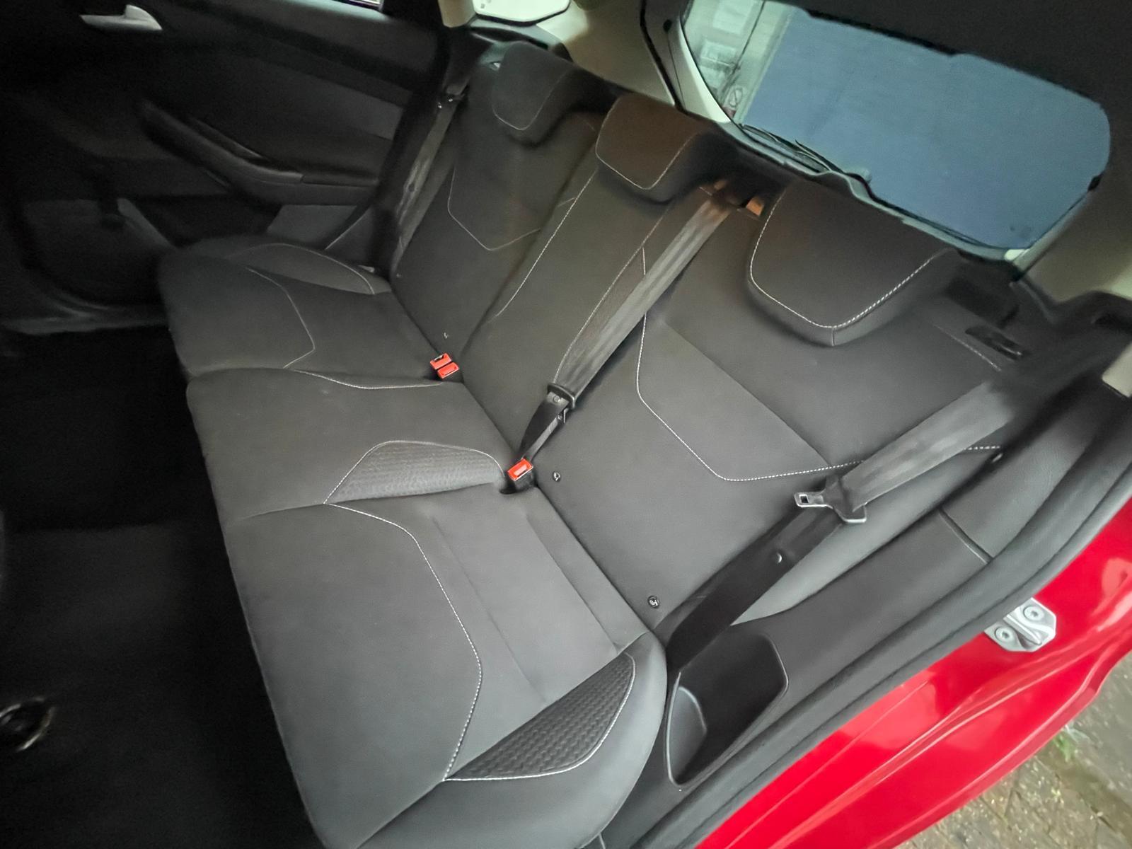 Ford Focus 1.0T EcoBoost Zetec Hatchback 5dr Petrol Manual Euro 6 (s/s) (100 ps)