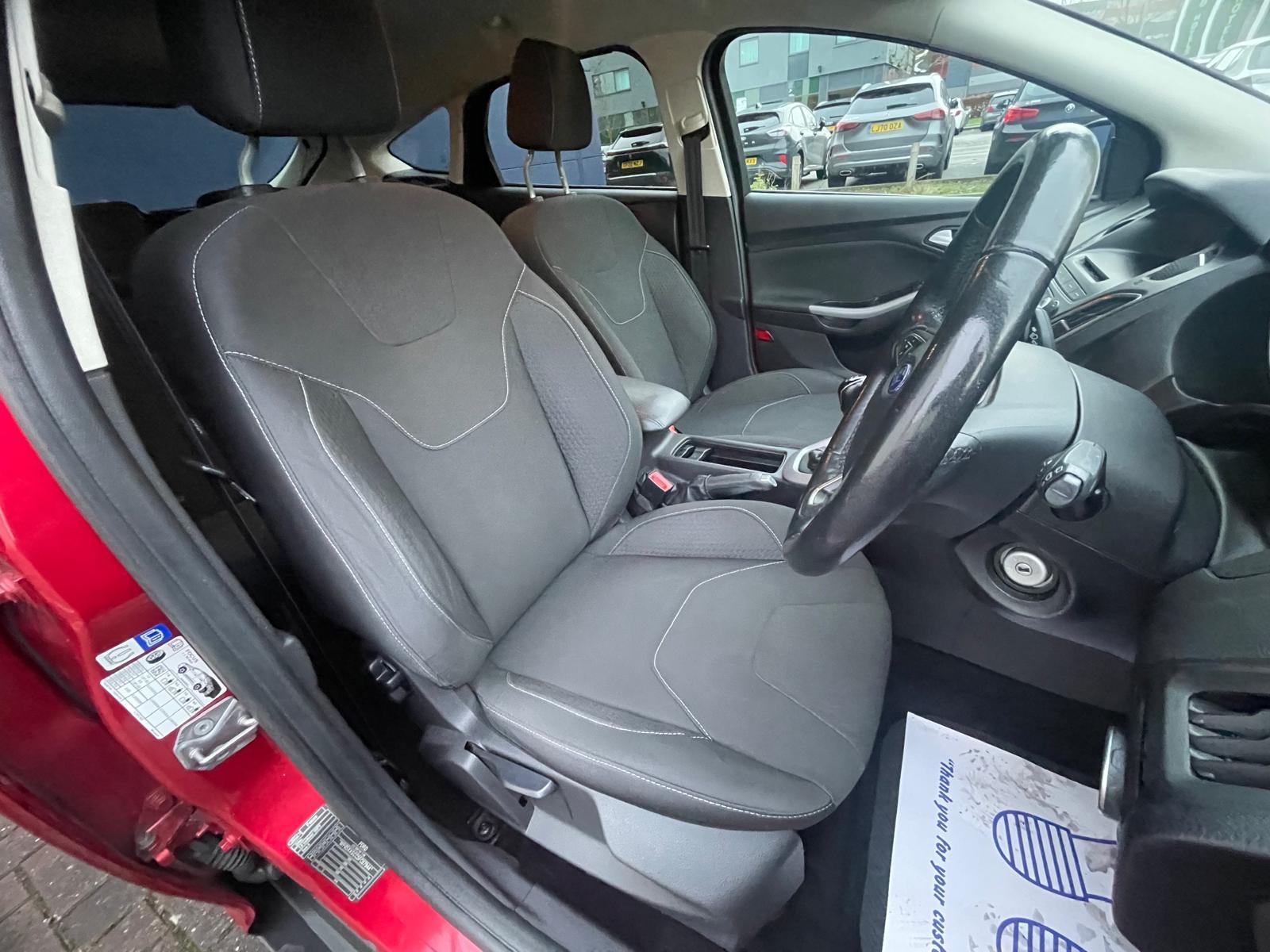 Ford Focus 1.0T EcoBoost Zetec Hatchback 5dr Petrol Manual Euro 6 (s/s) (100 ps)