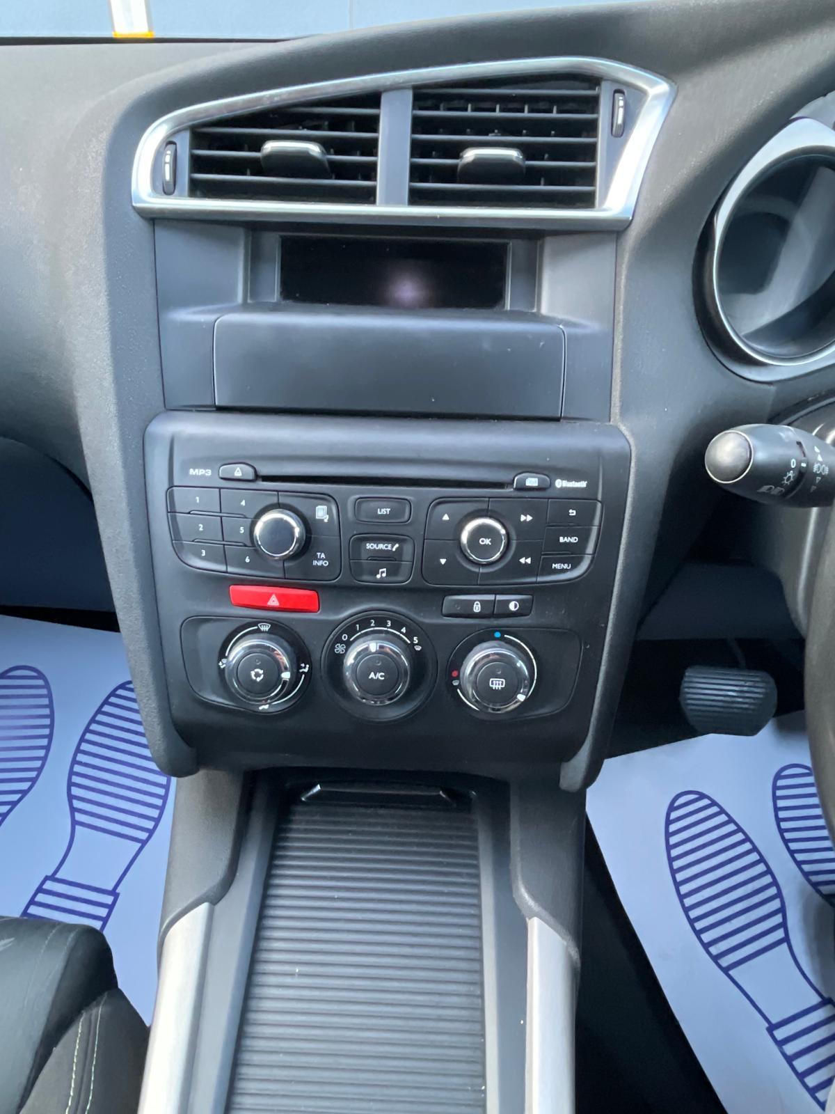 Citroen C4 1.6 e-HDi Airdream VTR+ Hatchback 5dr Diesel EGS6 Euro 5 (s/s) (115 ps)