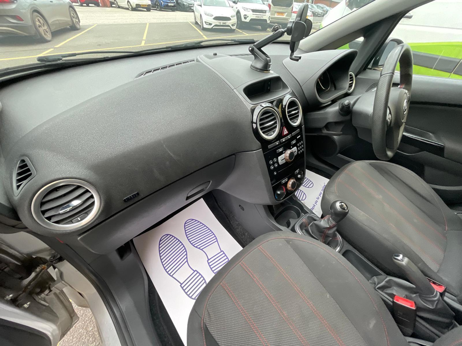 Vauxhall Corsa 1.4 16V SXi Hatchback 5dr Petrol Manual Wide Ratio Euro 5 (A/C) (100 ps)