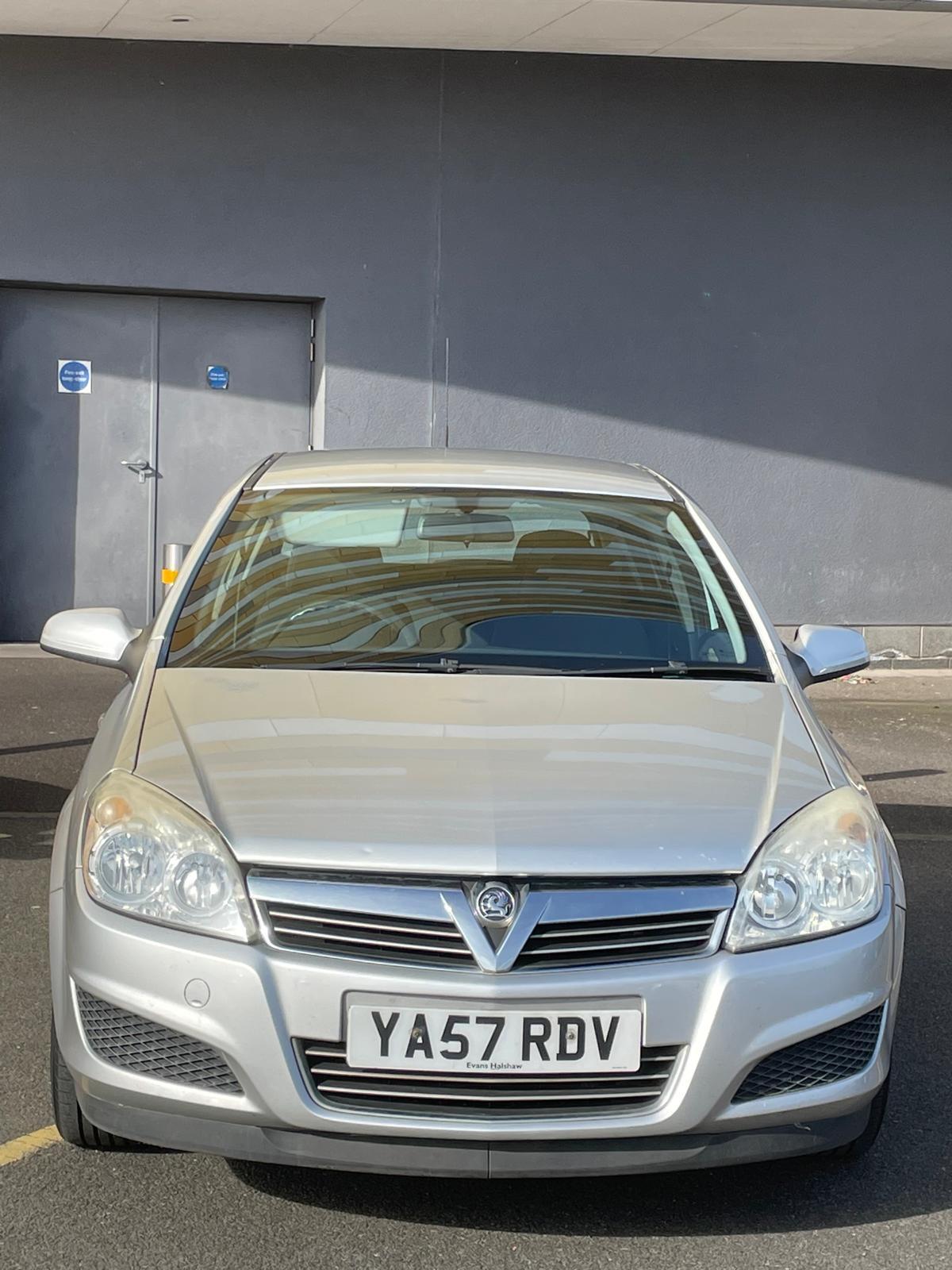 Vauxhall Astra 1.6i 16v Club Hatchback 5dr Petrol Manual (155 g/km, 113 bhp)