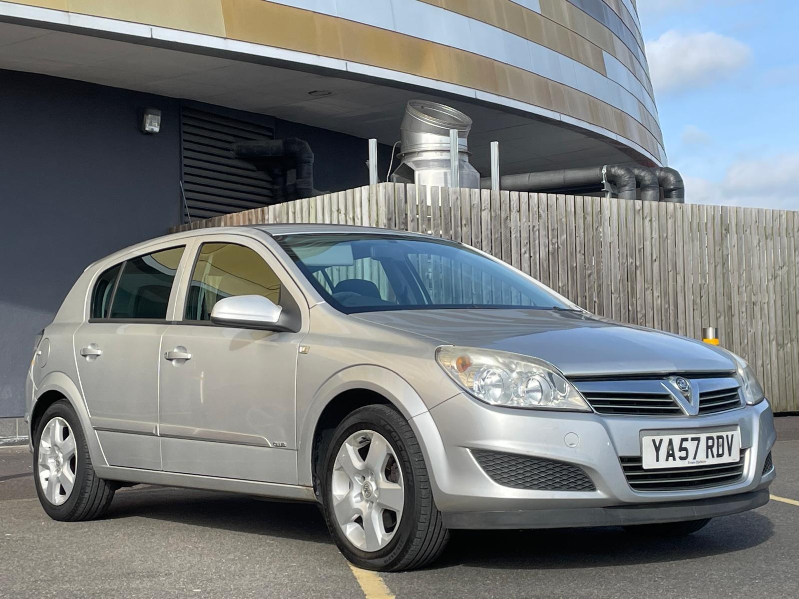 Vauxhall Astra 1.6i 16v Club Hatchback 5dr Petrol Manual (155 g/km, 113 bhp)