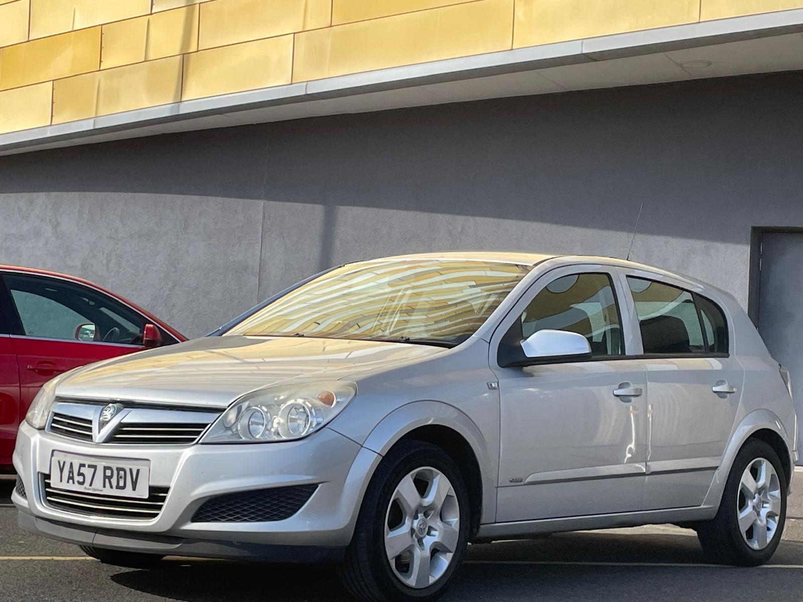 Vauxhall Astra 1.6i 16v Club Hatchback 5dr Petrol Manual (155 g/km, 113 bhp)