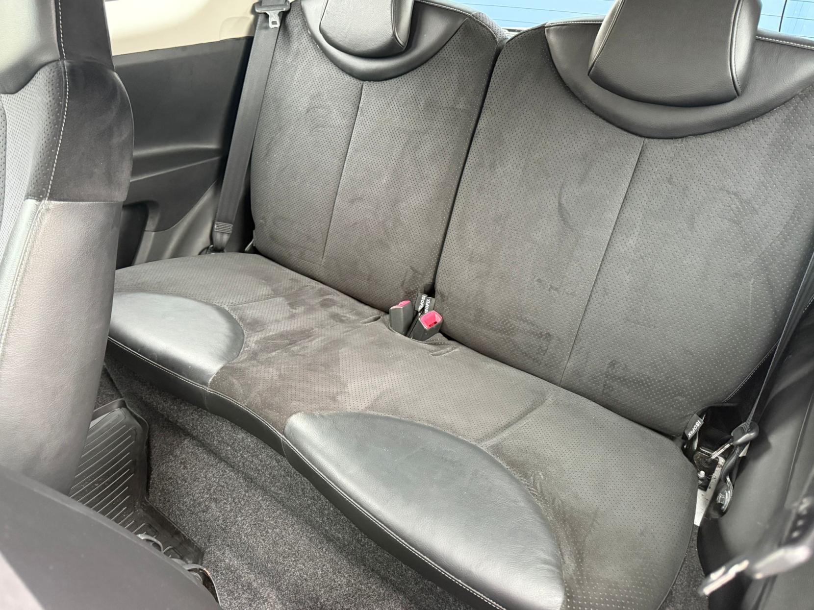 Toyota AYGO 1.0 VVT-i Ice Hatchback 3dr Petrol Manual Euro 5 (67 ps)