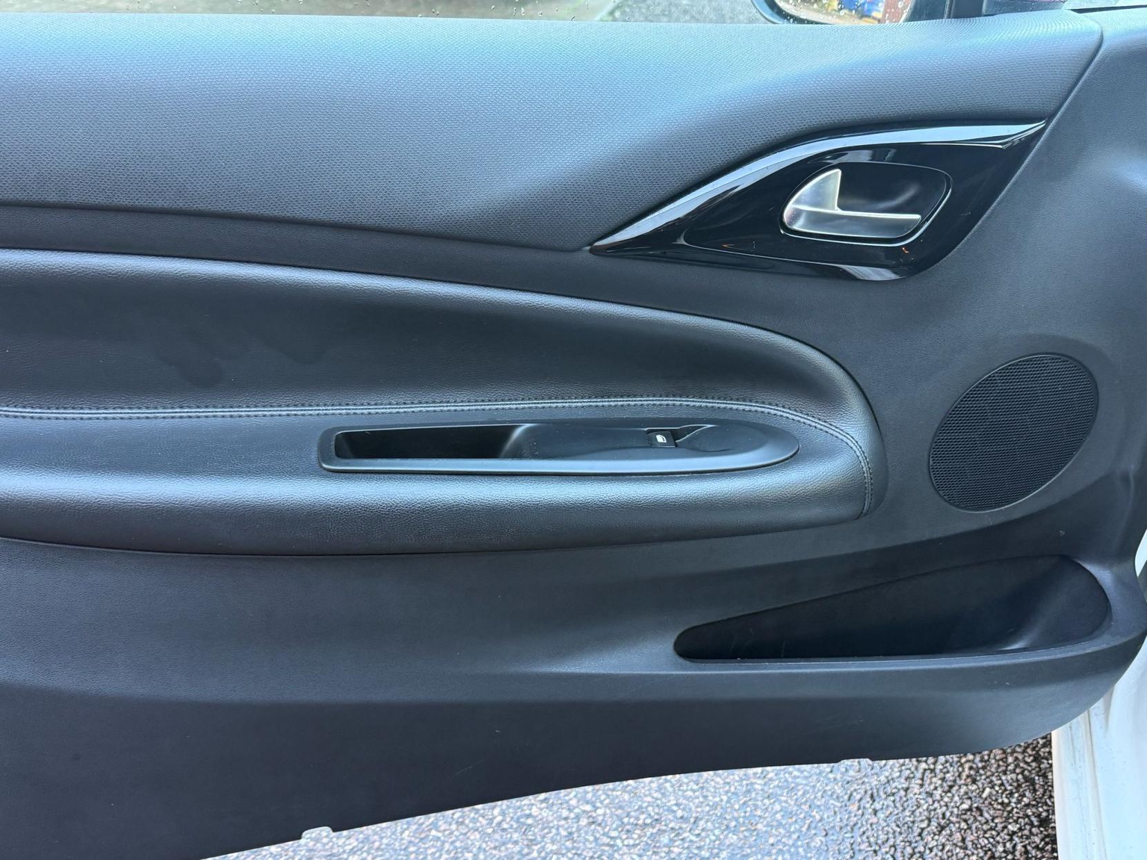 Citroen DS3 1.6 THP DSport Pink Hatchback 3dr Petrol Manual Euro 5 (155 ps)