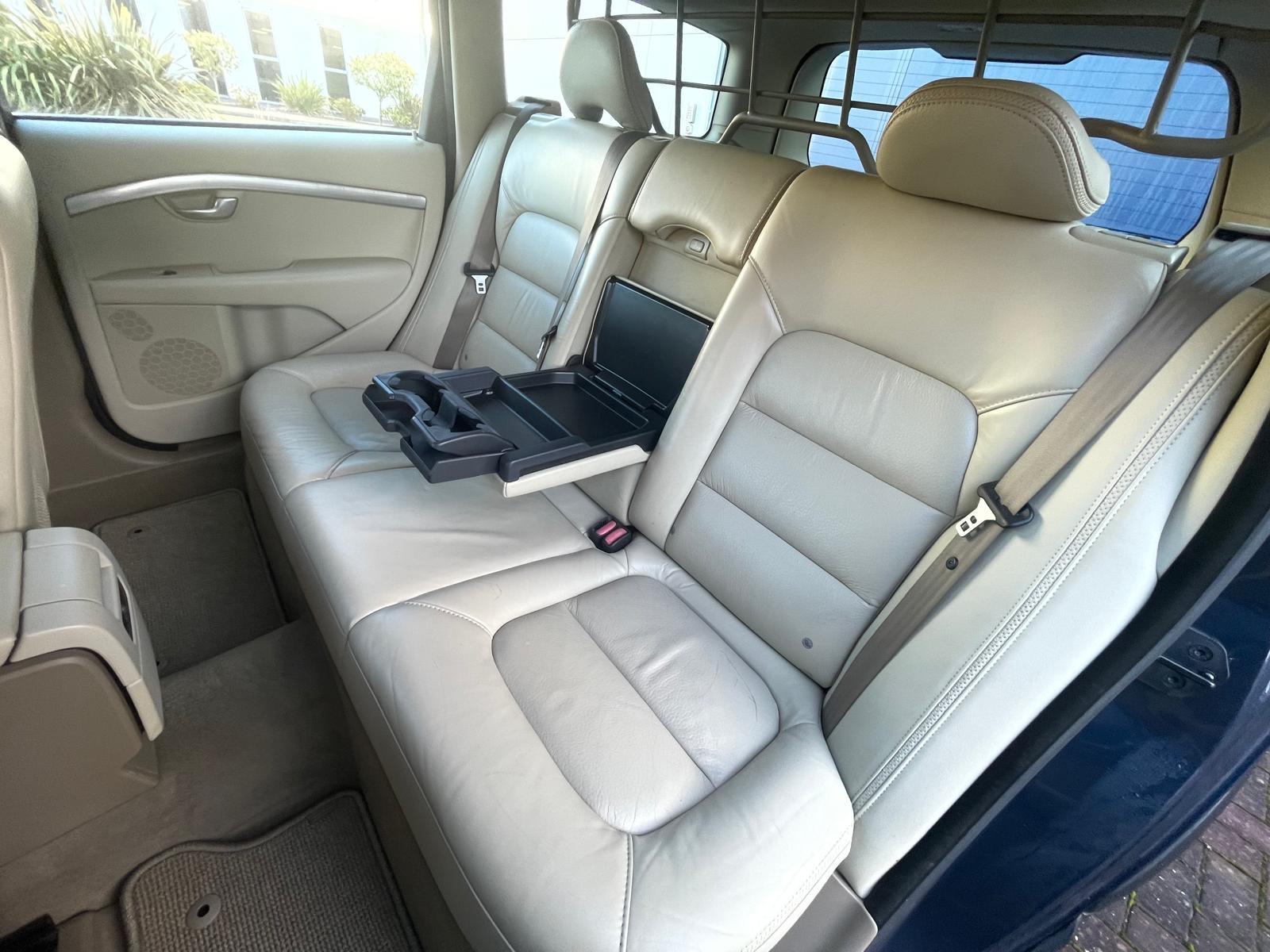 Volvo XC70 2.4 D5 SE Estate 5dr Diesel Geartronic AWD Euro 5 (205 ps)