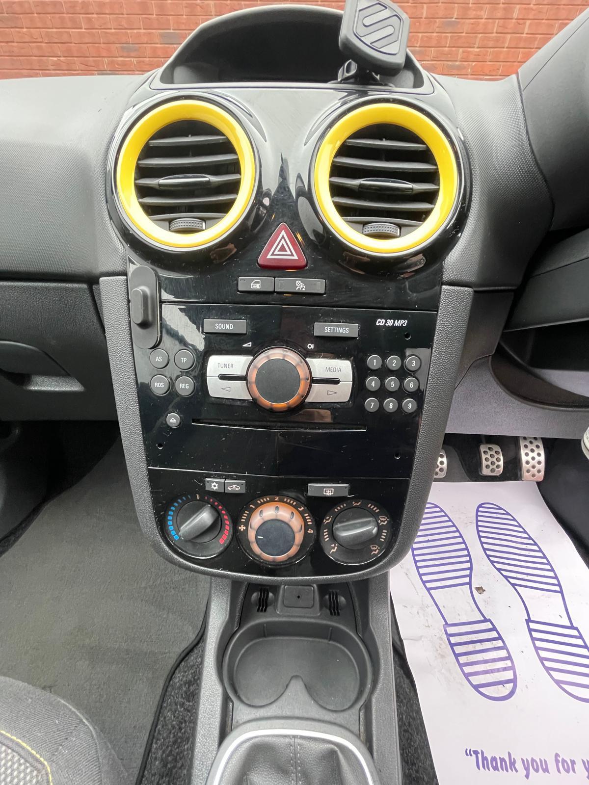 Vauxhall Corsa 1.2 16V Limited Edition Hatchback 3dr Petrol Manual Euro 5 (85 ps)