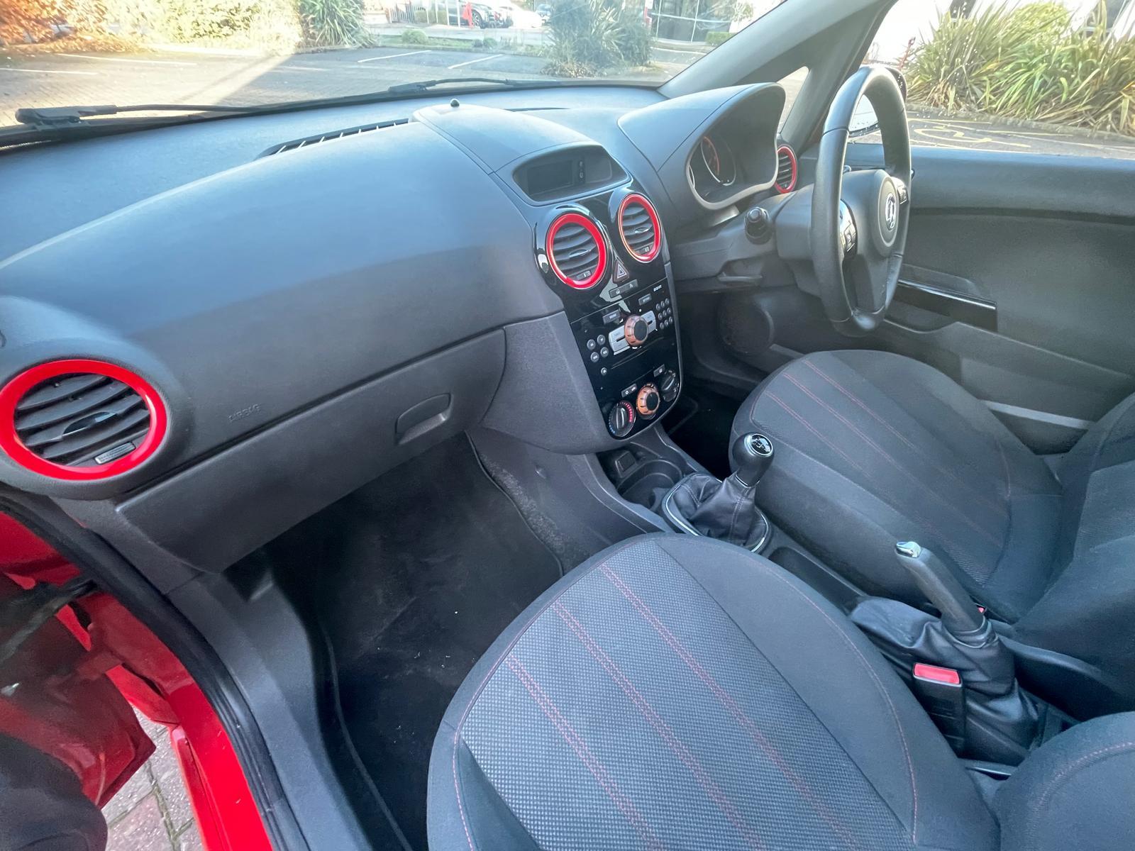 Vauxhall Corsa 1.2 16V Limited Edition Hatchback 3dr Petrol Manual Euro 5 (85 ps)