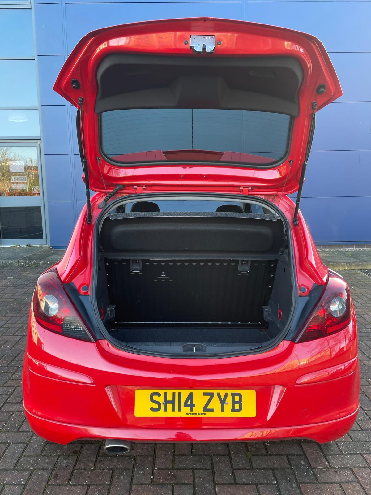 Vauxhall Corsa 1.2 16V Limited Edition Hatchback 3dr Petrol Manual Euro 5 (85 ps)