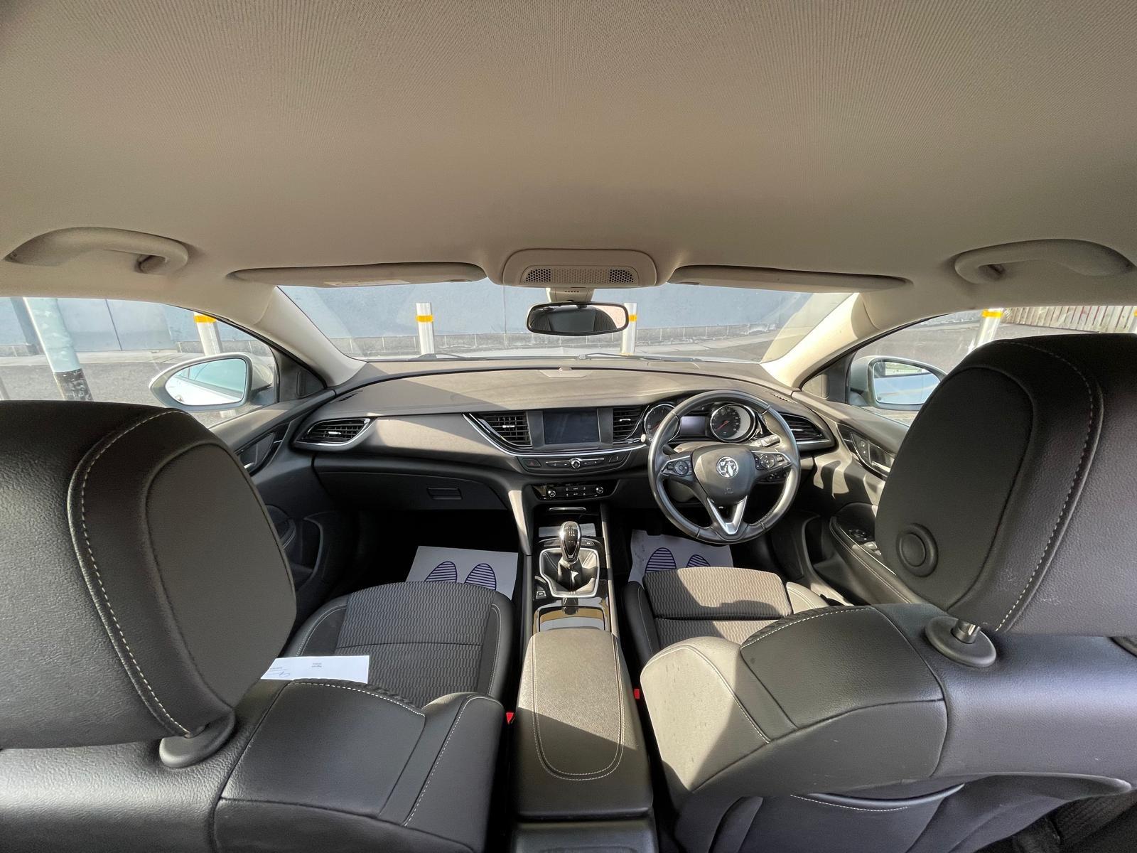 Vauxhall Insignia 1.6 Turbo D ecoTEC Tech Line Nav Grand Sport 5dr Diesel Manual Euro 6 (s/s) (110 ps)