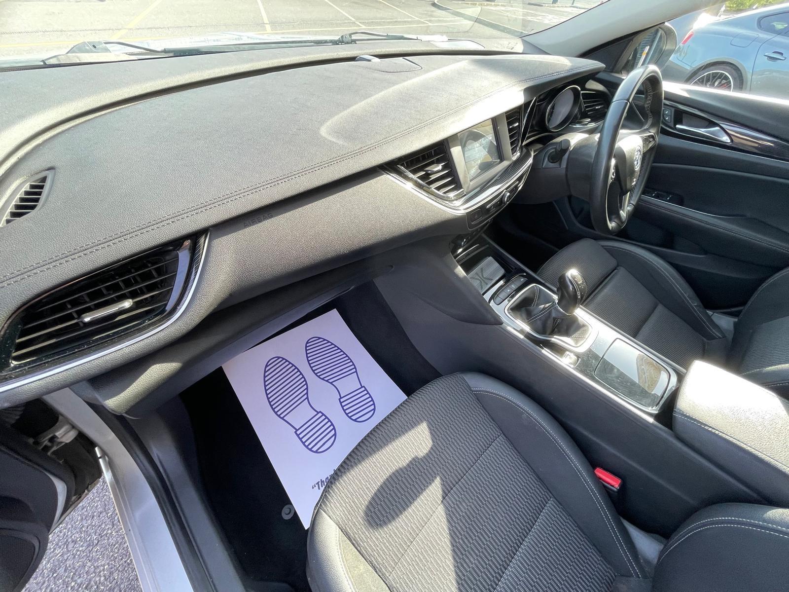 Vauxhall Insignia 1.6 Turbo D ecoTEC Tech Line Nav Grand Sport 5dr Diesel Manual Euro 6 (s/s) (110 ps)