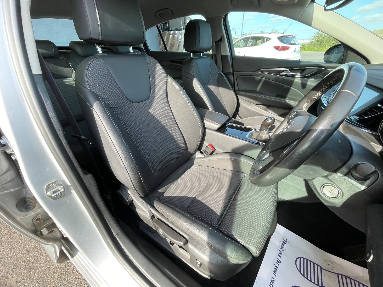 Vauxhall Insignia 1.6 Turbo D ecoTEC Tech Line Nav Grand Sport 5dr Diesel Manual Euro 6 (s/s) (110 ps)