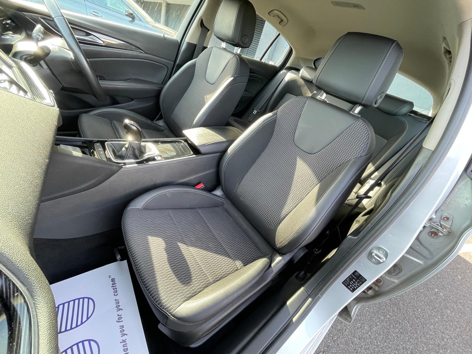 Vauxhall Insignia 1.6 Turbo D ecoTEC Tech Line Nav Grand Sport 5dr Diesel Manual Euro 6 (s/s) (110 ps)