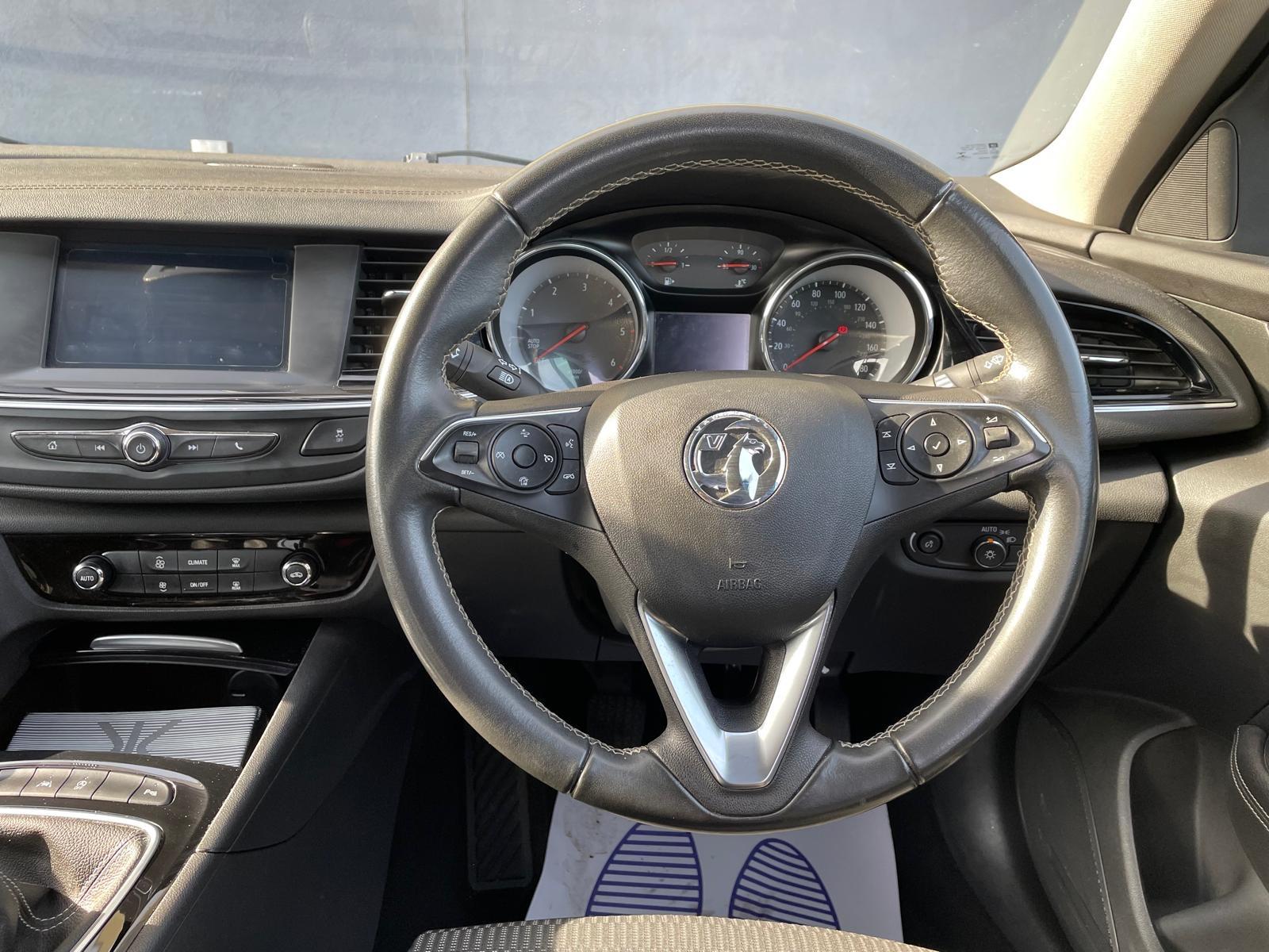 Vauxhall Insignia 1.6 Turbo D ecoTEC Tech Line Nav Grand Sport 5dr Diesel Manual Euro 6 (s/s) (110 ps)