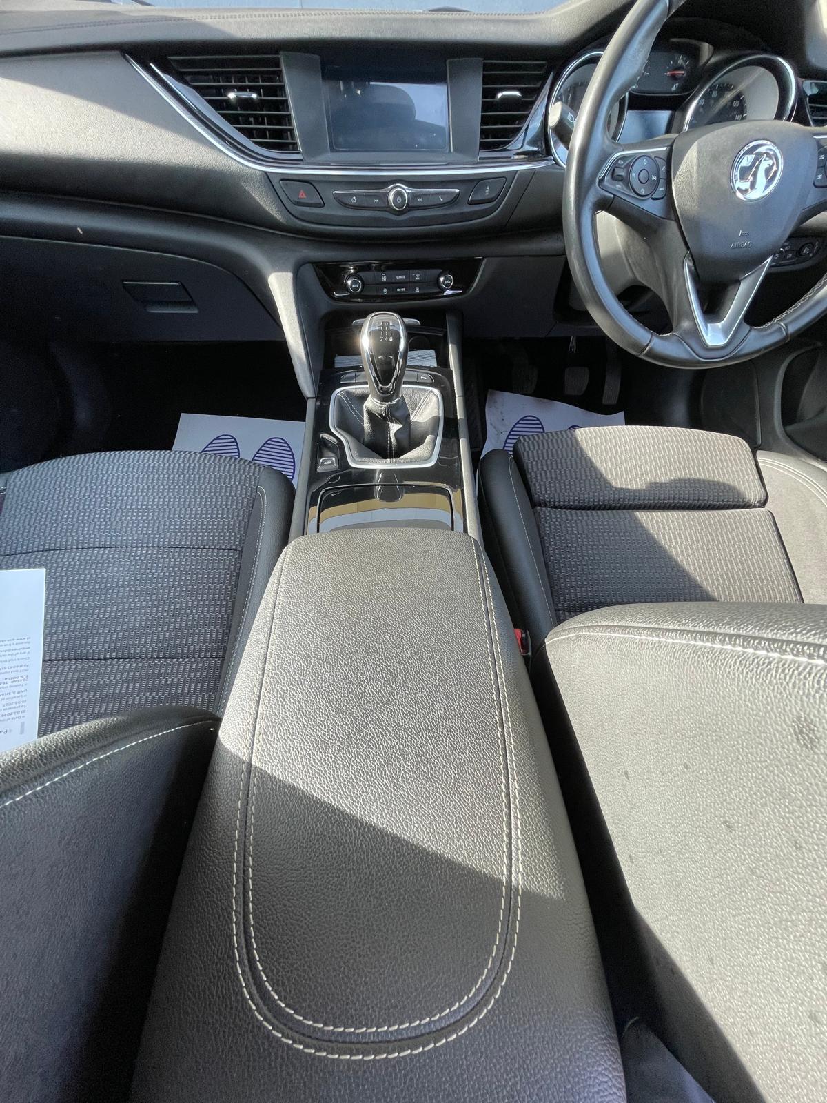 Vauxhall Insignia 1.6 Turbo D ecoTEC Tech Line Nav Grand Sport 5dr Diesel Manual Euro 6 (s/s) (110 ps)