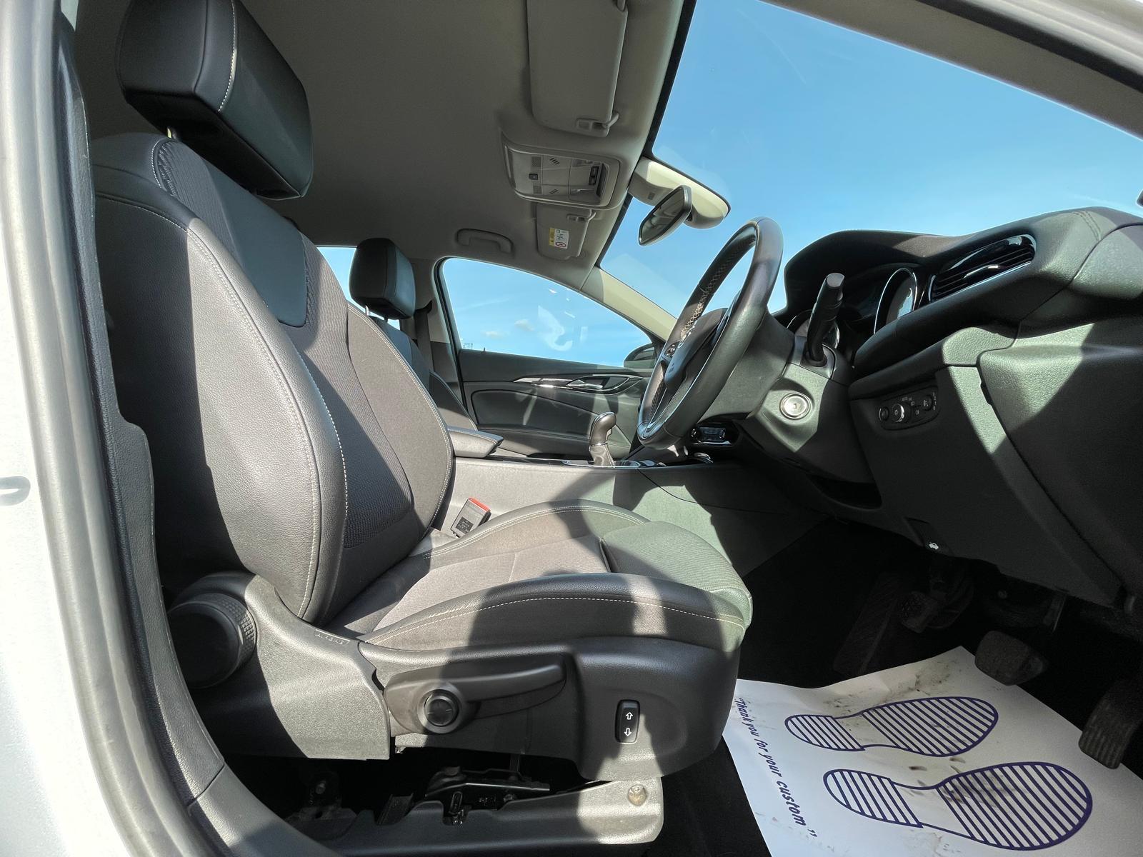 Vauxhall Insignia 1.6 Turbo D ecoTEC Tech Line Nav Grand Sport 5dr Diesel Manual Euro 6 (s/s) (110 ps)