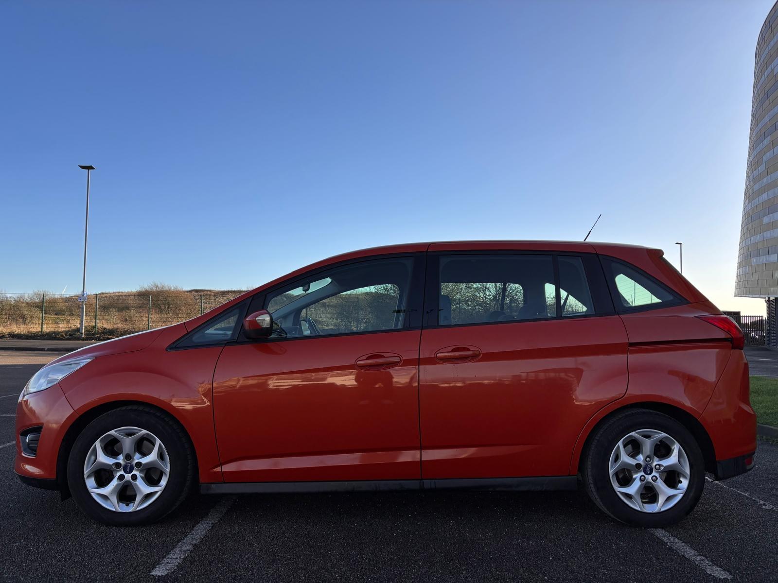 Ford Grand C-Max 1.6 TDCi Zetec MPV 5dr Diesel Manual Euro 5 (115 ps)