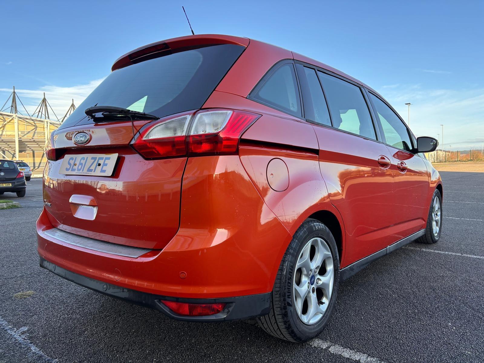 Ford Grand C-Max 1.6 TDCi Zetec MPV 5dr Diesel Manual Euro 5 (115 ps)