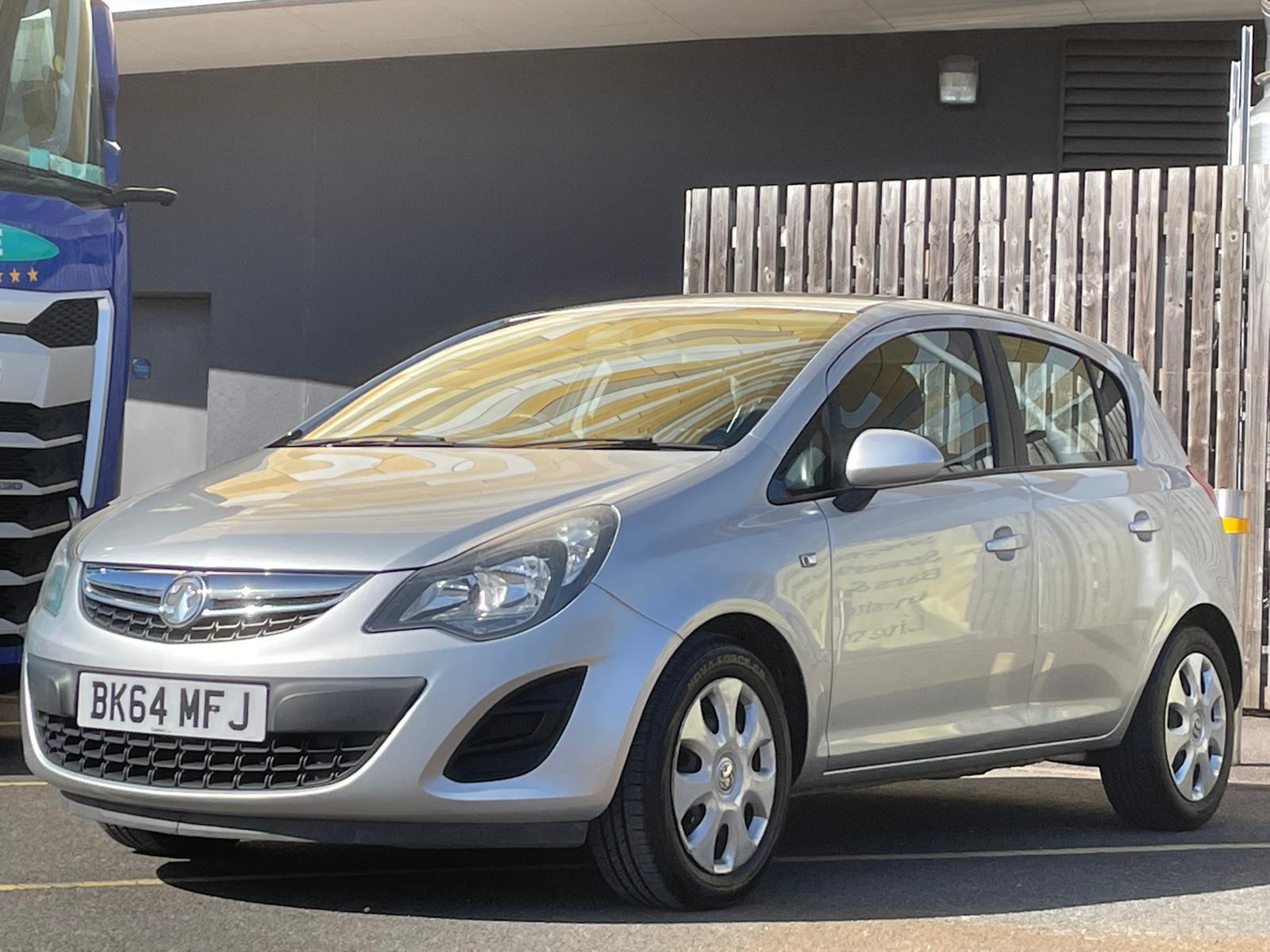 Vauxhall Corsa 1.2 16V Design Hatchback 5dr Petrol Easytronic Euro 5 (A/C) (85 ps)