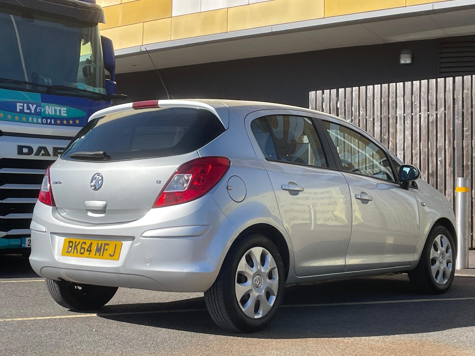 Vauxhall Corsa 1.2 16V Design Hatchback 5dr Petrol Easytronic Euro 5 (A/C) (85 ps)