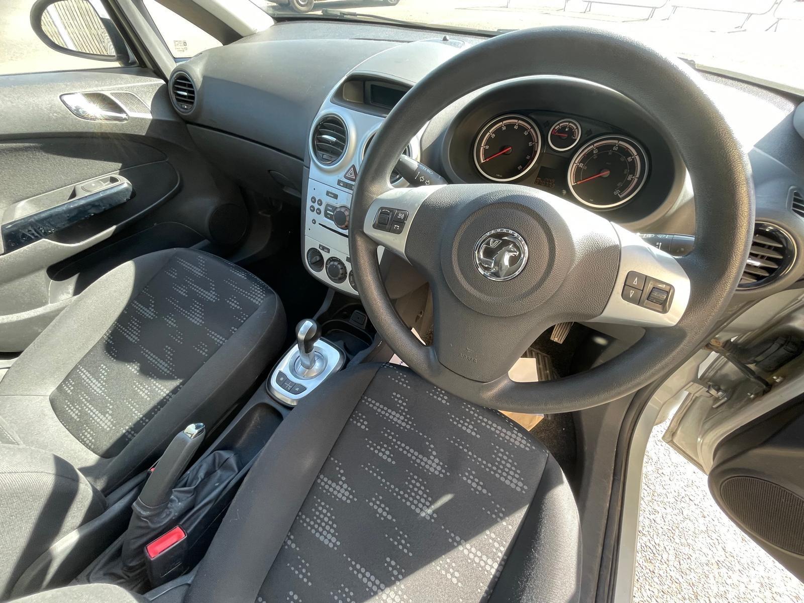 Vauxhall Corsa 1.2 16V Design Hatchback 5dr Petrol Easytronic Euro 5 (A/C) (85 ps)