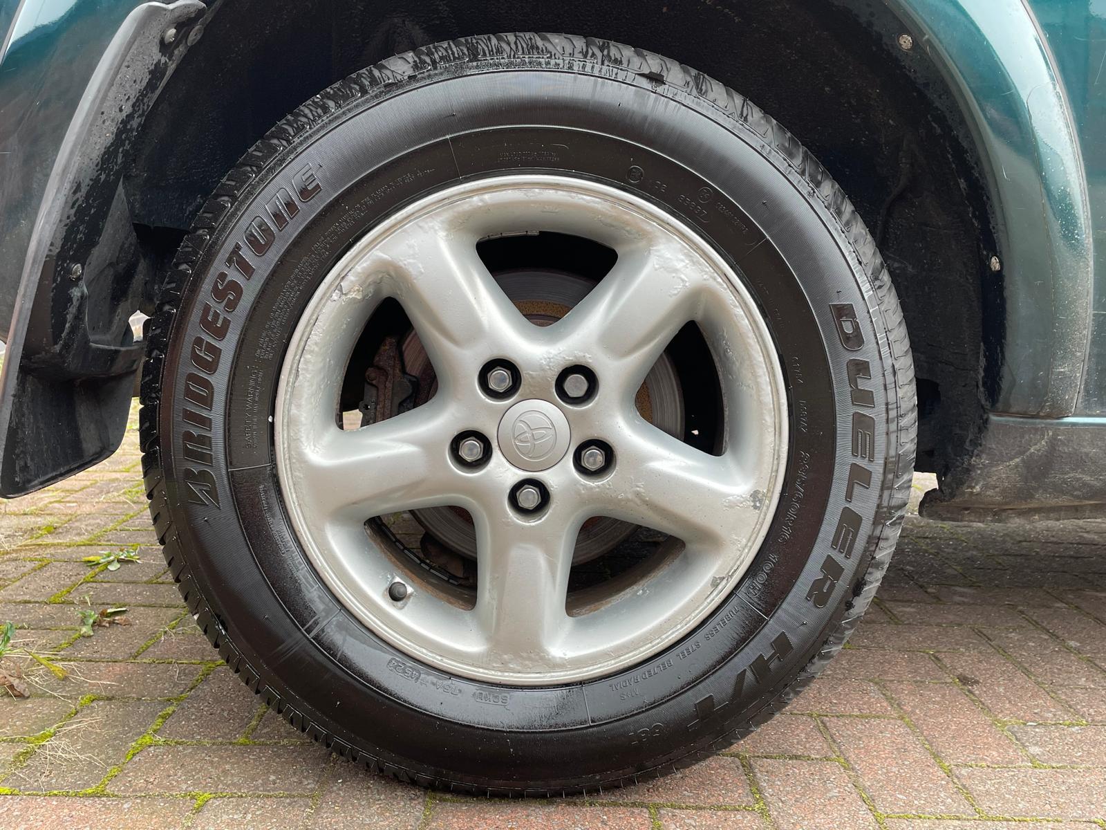 Toyota RAV4 2.0 VVT-i NRG SUV 3dr Petrol Manual 4WD (211 g/km, 147 bhp)