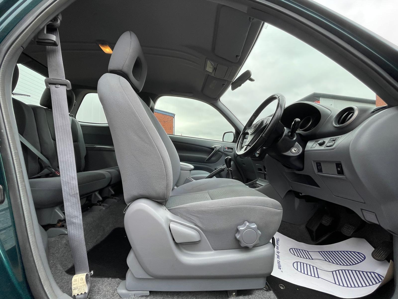 Toyota RAV4 2.0 VVT-i NRG SUV 3dr Petrol Manual 4WD (211 g/km, 147 bhp)