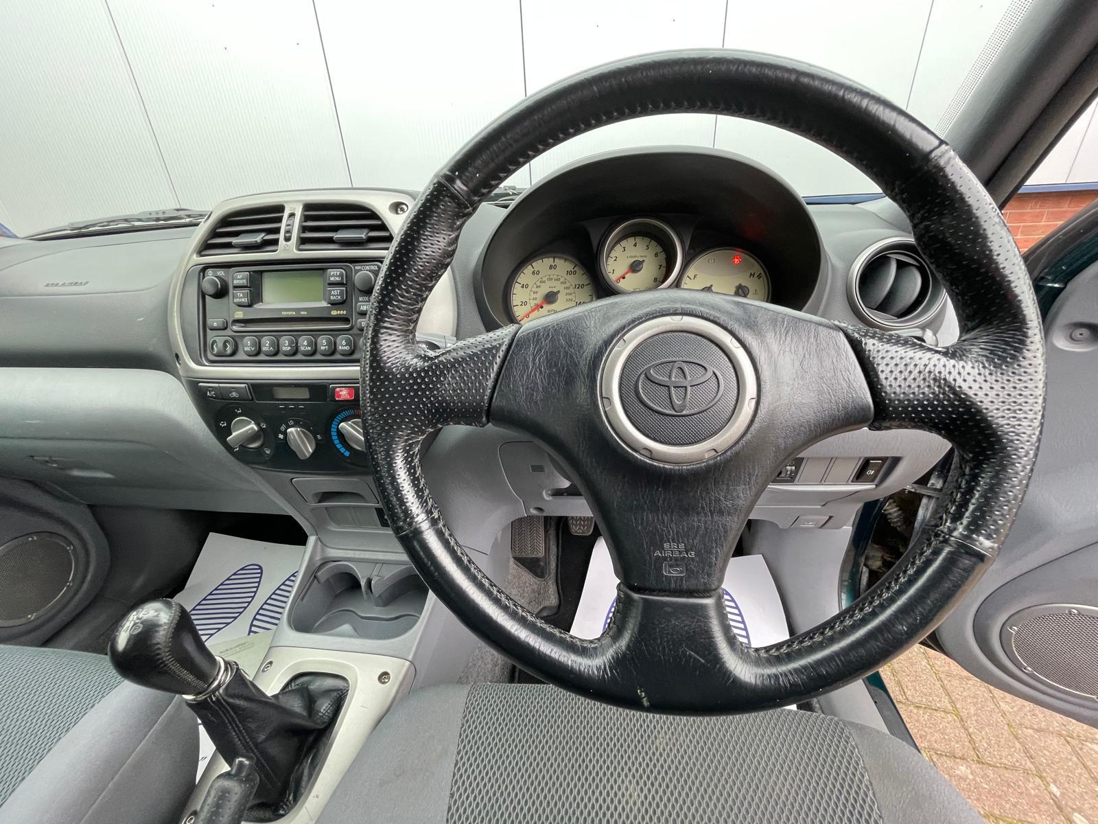 Toyota RAV4 2.0 VVT-i NRG SUV 3dr Petrol Manual 4WD (211 g/km, 147 bhp)